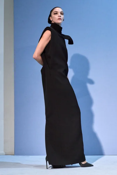 Look 33